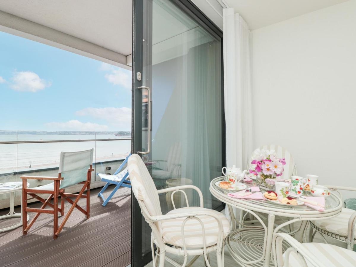 20 Summer Place *