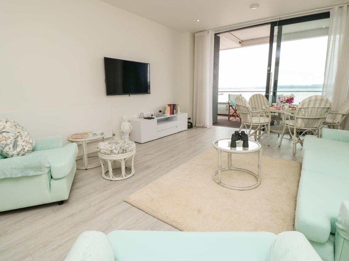 20 Summer Place * Torquay