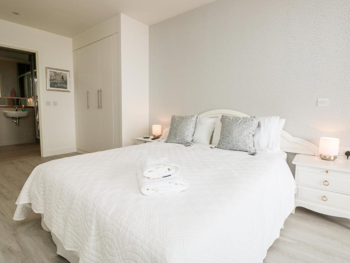 20 Summer Place